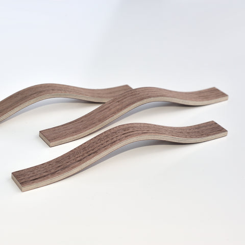 Natural Walnut finished handles. 2 sizes: 195 and 230mm
